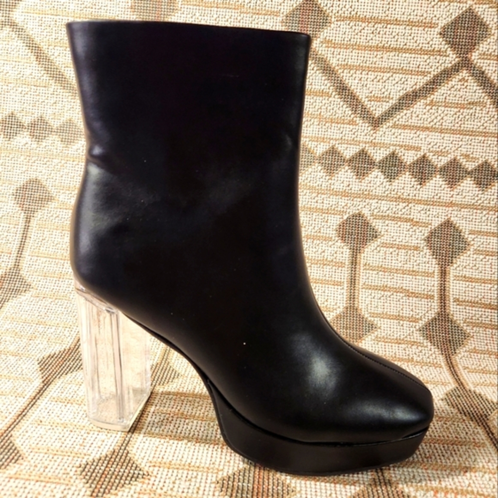 Brand: Wild Pair, Style: CHARLEEP, Size: 6M, 9.5M, Color: Black